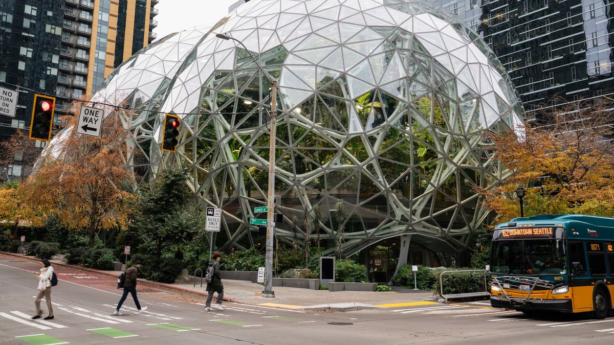 Amazon engineers in Seattle slam employer for building AI data centers while laying off 30,000 staffers