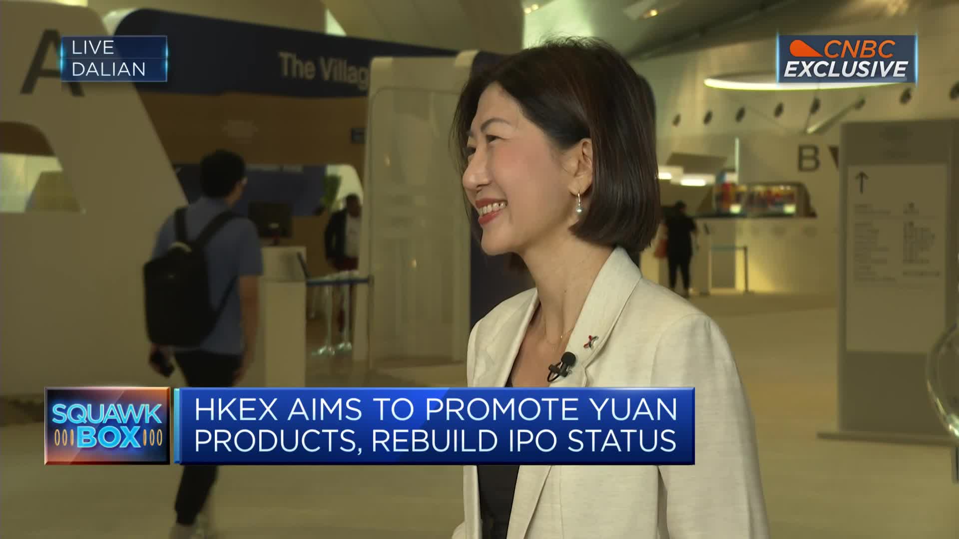 Hong Kong's IPO market is finally starting to turn around, consulting firm EY says 2 HKEX CEO aims for more large-scale IPOs this year