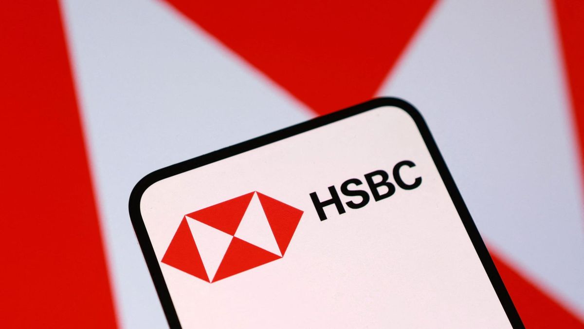 HSBC shares drop as first-quarter pre-tax profit misses estimates on higher expected credit losses