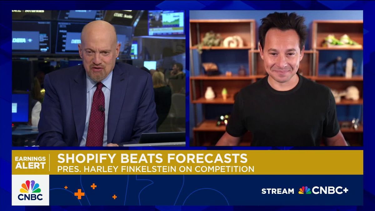 Amazon faces 'leader's dilemma' — fight AI shopping bots or join them 1 Shopify president: We're laying the rails for agentic commerce