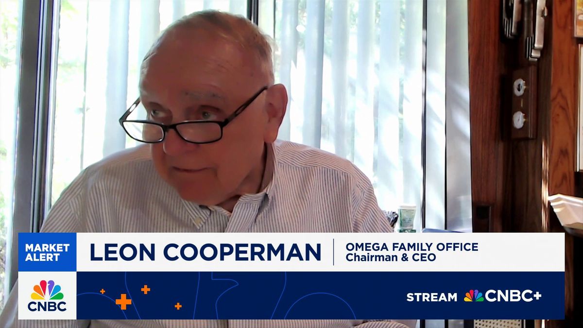Leon Cooperman says we've reached the stage of the bull market that Warren Buffett warned about 1 Leon Cooperman says he's bothered by excessive valuations