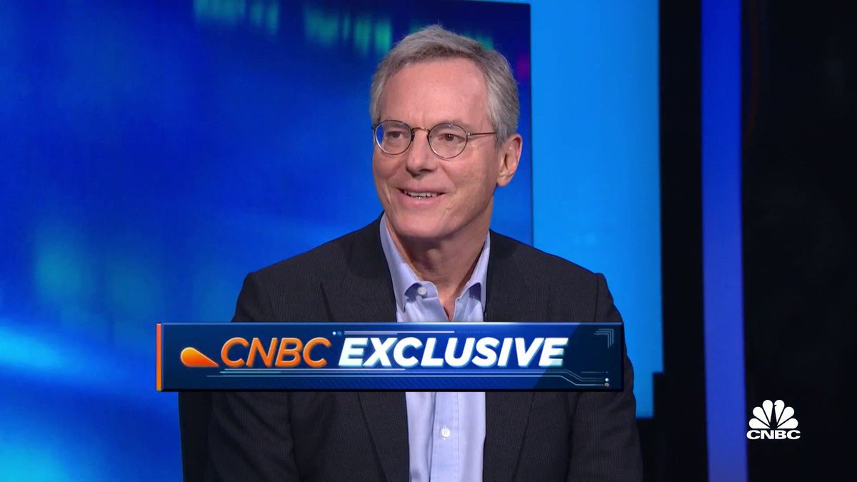 Apple commits $1.5 billion to Globalstar for expanded iPhone satellite services 1 Globalstar CEO Paul Jacobs talks Apple partnership and competition with SpaceX