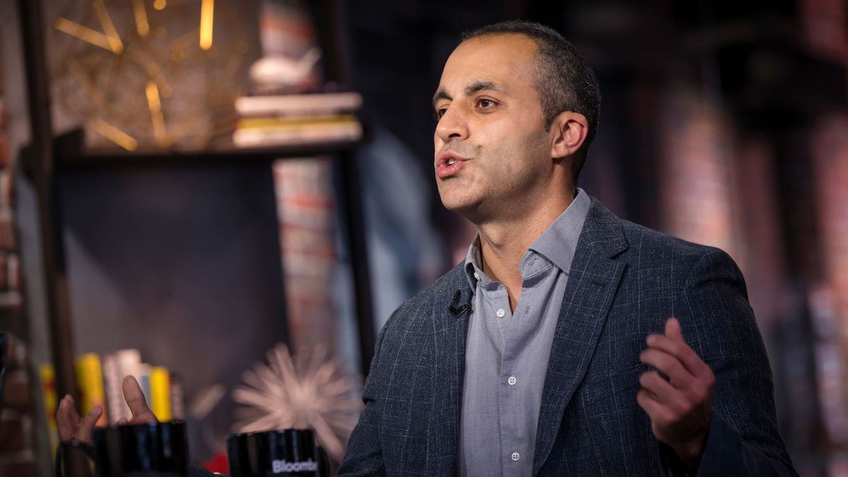 Databricks closes in on multibillion funding round at  billion valuation to help employees cash out
