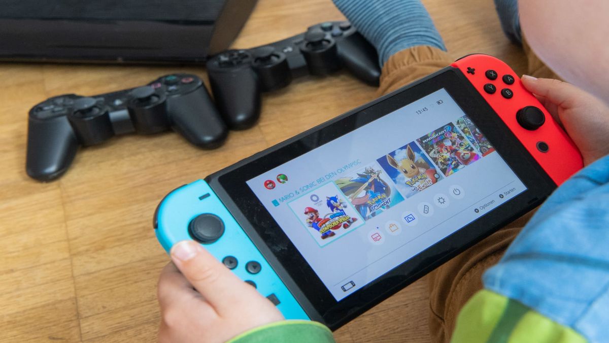Nintendo hiking price of original Switch for U.S. customers Nintendo hiking price of original Switch for U.S. customers