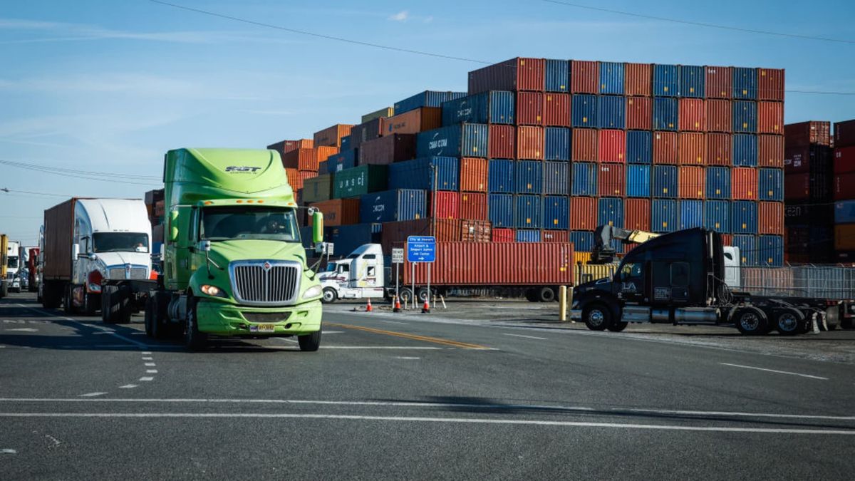 Canada, Mexico tariffs create ‘ripple effects’ on consumer prices, economist says Canada, Mexico tariffs create ‘ripple effects’ on consumer prices, economist says