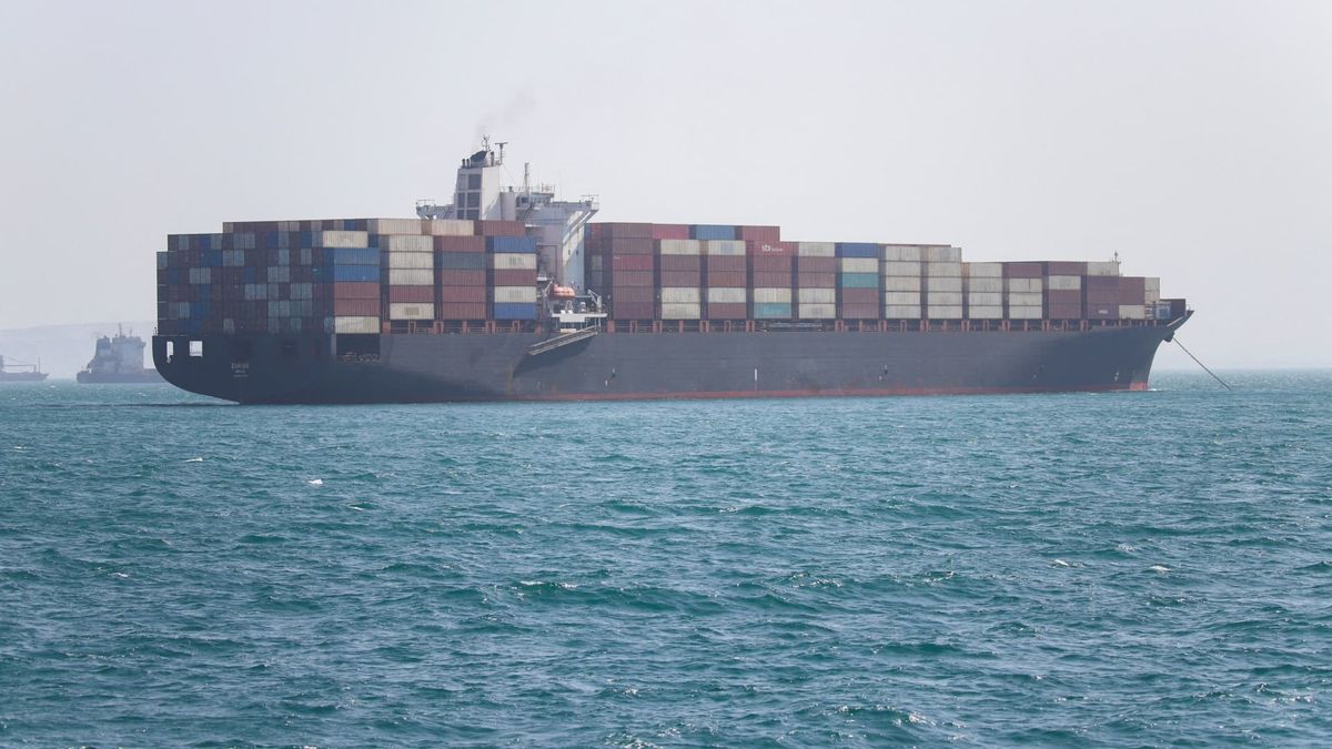 Traders are skeptical of Iran timeline for Strait of Hormuz reopening Traders are skeptical of Iran timeline for Strait of Hormuz reopening