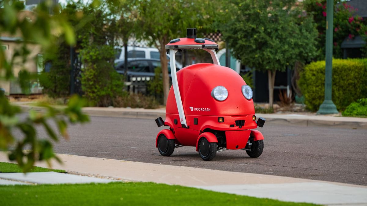 DoorDash launches delivery robot in latest push into autonomous technology DoorDash launches delivery robot in latest push into autonomous technology