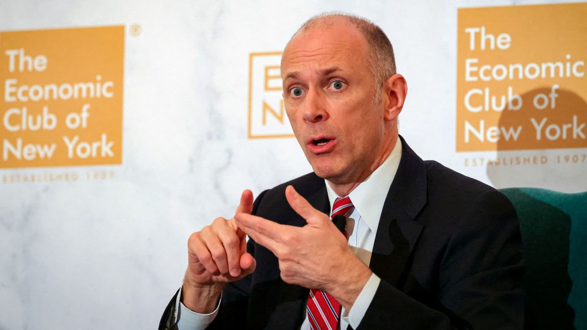 Fed’s Goolsbee says inflation could come ‘roaring back’ if central bank independence goes away Fed’s Goolsbee says inflation could come ‘roaring back’ if central bank independence goes away