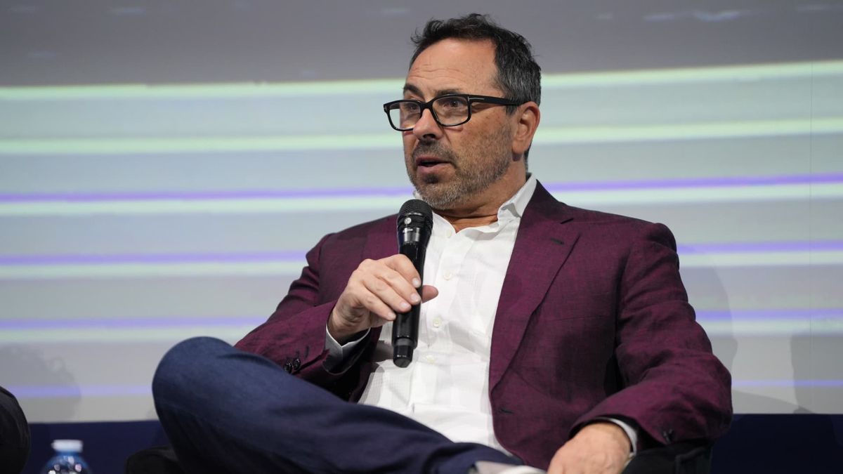 Cerebras prices IPO above expected range, as Wall Street braces for AI tsunami