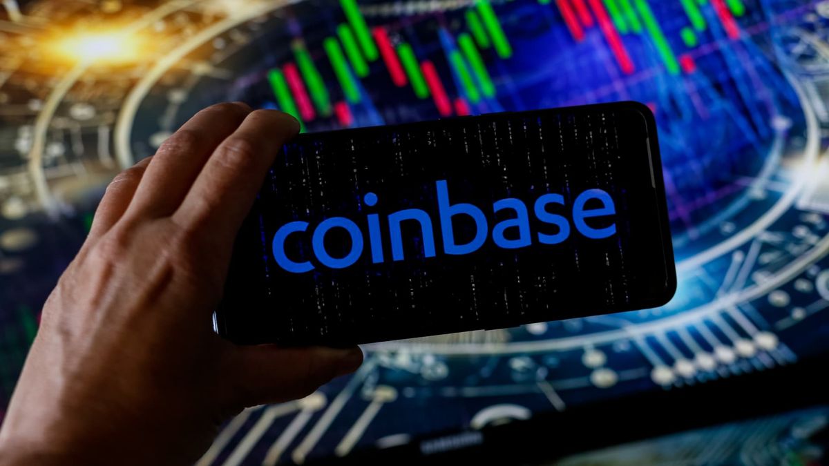 Coinbase steps into consumer market with stablecoin-powered ‘everything app’ that goes beyond trading