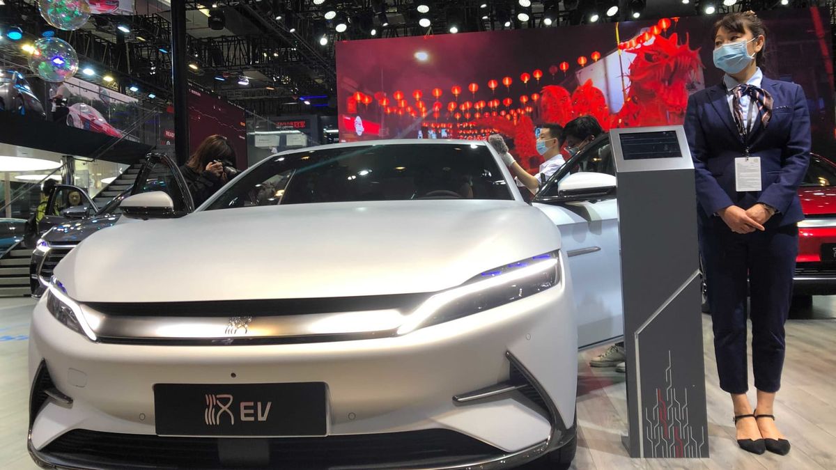 Chinese electric car giant BYD launches its popular Han sedan in the Middle East Chinese electric car giant BYD launches its popular Han sedan in the Middle East