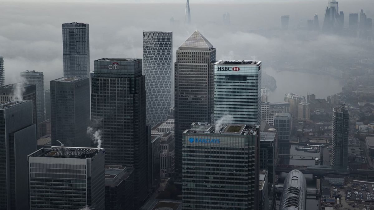 Barclays jumps 7% after announcing major strategic overhaul Barclays jumps 7% after announcing major strategic overhaul