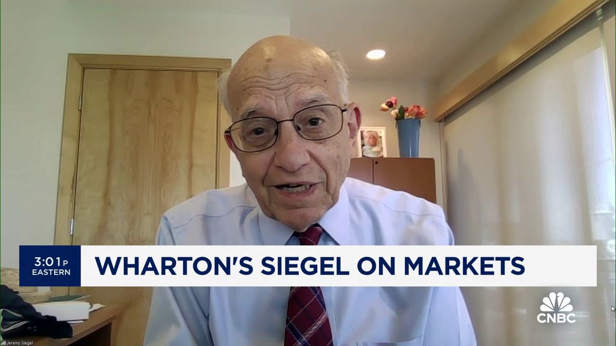 Job seekers are sour on the cooling labor market 1 We are in a 'slowing' economy, says Wharton's Jeremy Siegel