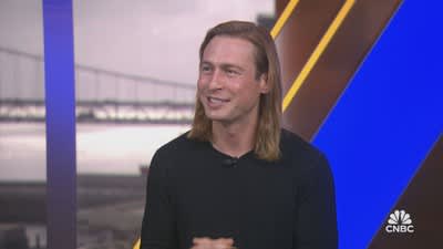 French fintech Pennylane doubles valuation to $2.2 billion as Alphabet's venture capital arm takes stake 1 Watch CNBC's full interview with Plaid CEO Zach Perret