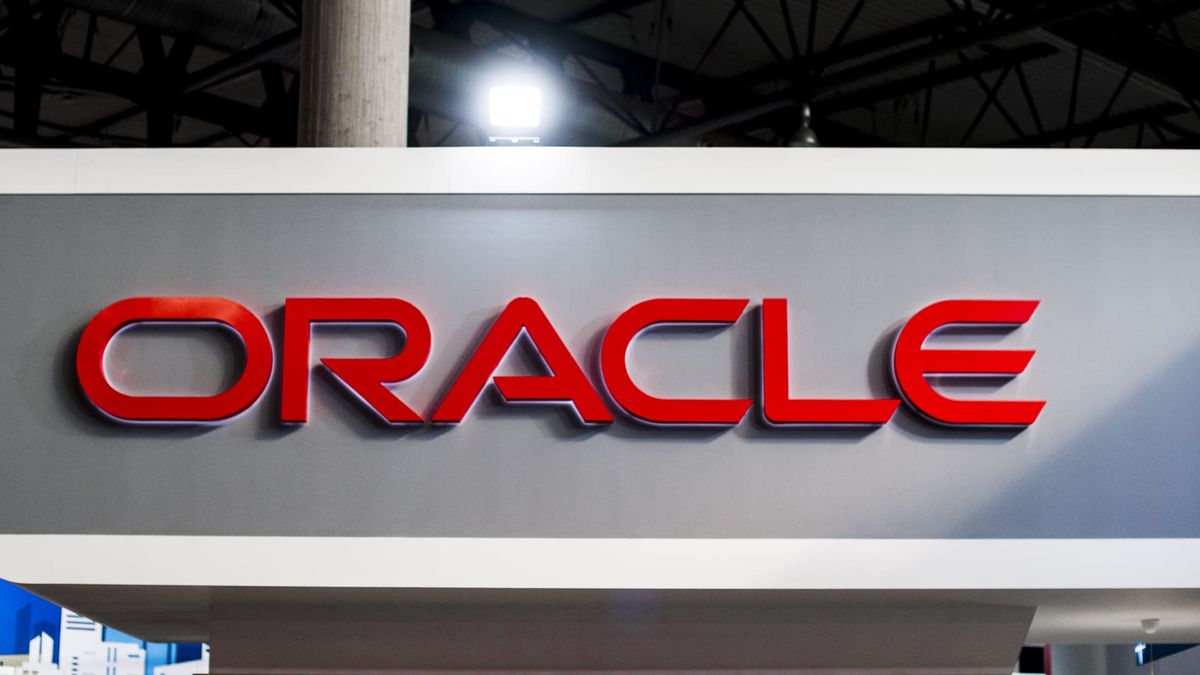 Oracle stock dips 5% on report Blue Owl Capital won’t back billion data center Oracle stock dips 5% on report Blue Owl Capital won’t back billion data center