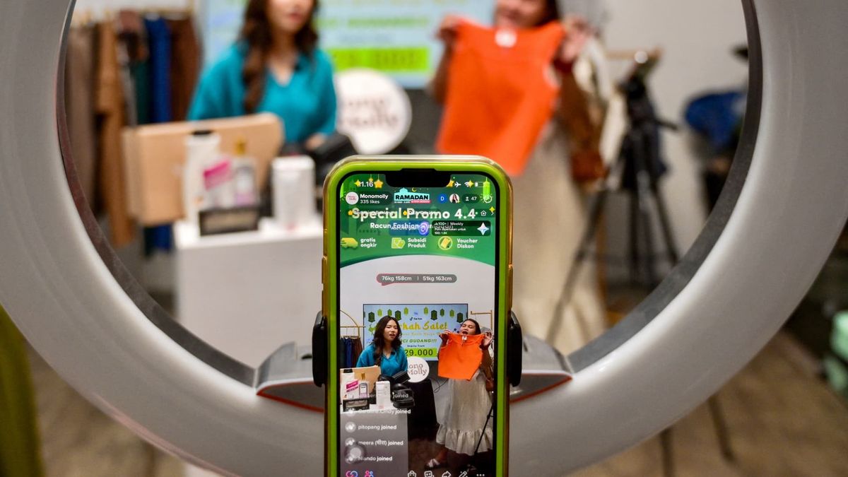 Indonesia to ban purchases on social media like TikTok, says it will further regulate e-commerce