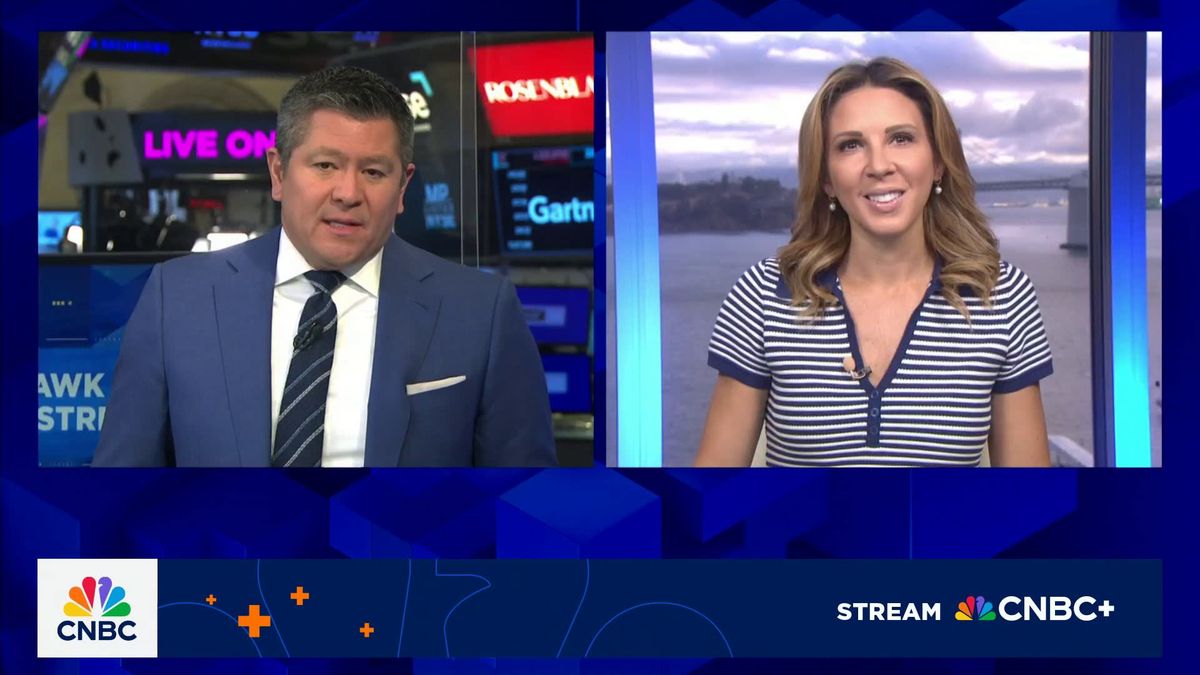 Anthropic's 'do more with less' bet has kept it at the AI frontier, co-founder Amodei tells CNBC 5 Anthropic valued in range of $350B following investment deal with Microsoft, Nvidia