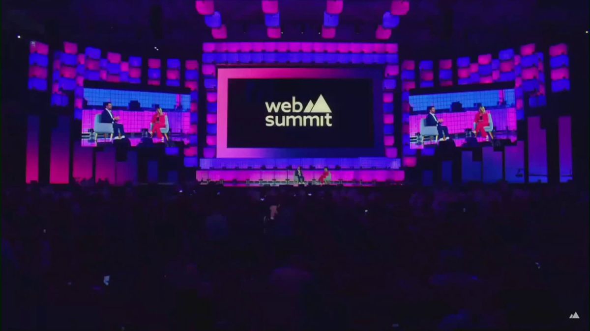 Digg founder teams up with former Reddit rival to buy and revive website 1 Reddit Co-founder Alexis Ohanian is going long on women's sports