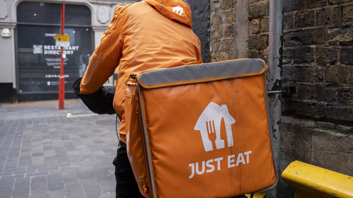 Just Eat shares soar 54% after Prosus offers to buy food delivery firm for .3 billion Just Eat shares soar 54% after Prosus offers to buy food delivery firm for .3 billion