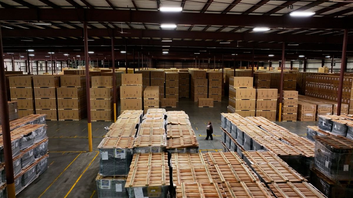 Intel beats on revenue, slashes foundry investments as CEO says 'no more blank checks' 1 How U.S. companies are mitigating Trump tariffs with foreign trade zones