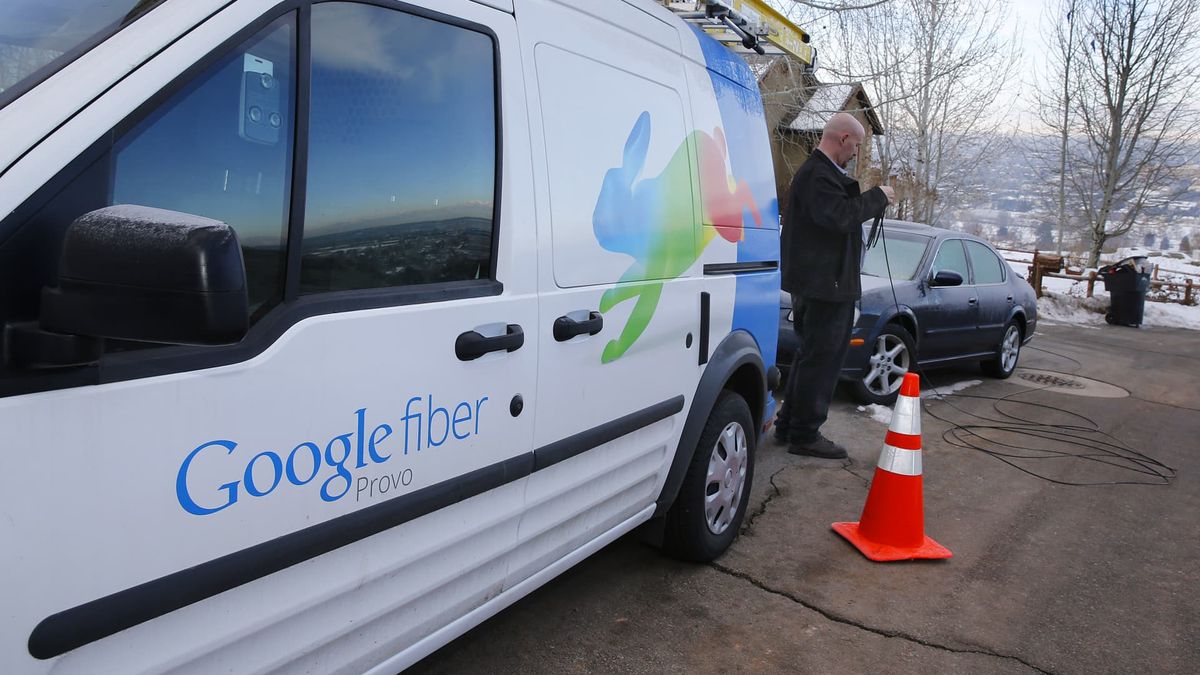 Google sells partial stake in fiber business, becomes minority owner of new venture