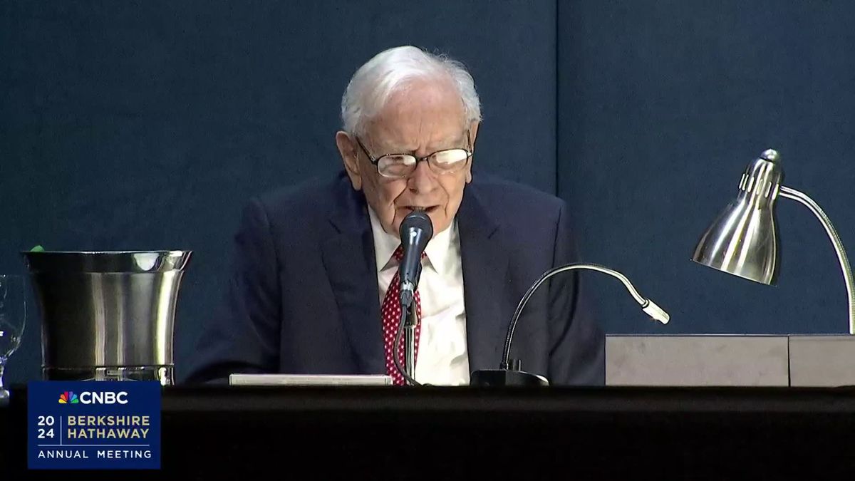 Warren Buffett is worried about potential for 'huge losses' in booming, but still tiny insurance market 2 Warren Buffett on the risk from Tesla's self-driving tech to Berkshire's insurance businesses