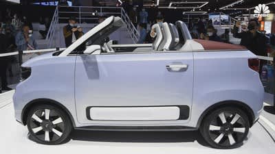 Xiaomi delivers record cars in March as winners emerge in China's EV race 1 Tesla takes two of three top spots in China's most popular EV list