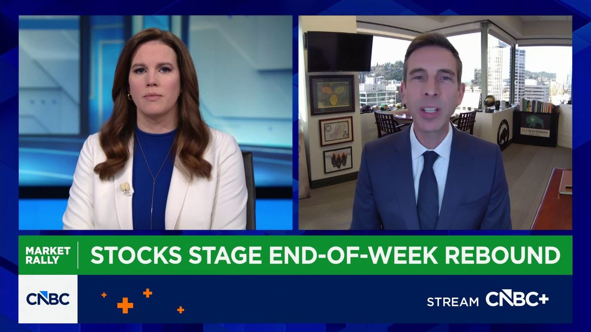 Alphabet calls out new AI-related risks, as it taps debt market to fund build-out 2 Clearly Google is getting very good returns on capex, says D.A. Davidson's Gil Luria