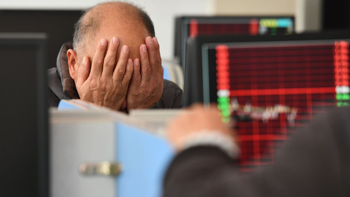 China’s top securities regulator vows to ‘strictly’ crack down on market manipulators