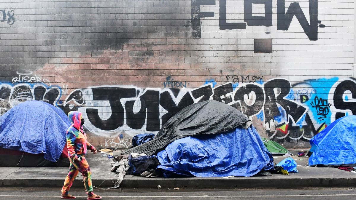 Los Angeles is using AI in a pilot program to try to predict homelessness and allocate aid Los Angeles is using AI in a pilot program to try to predict homelessness and allocate aid