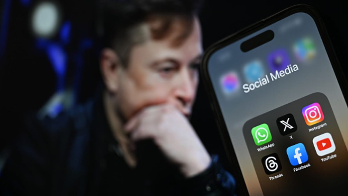 British government had ‘constructive’ talks with Musk’s X over disinformation, minister says