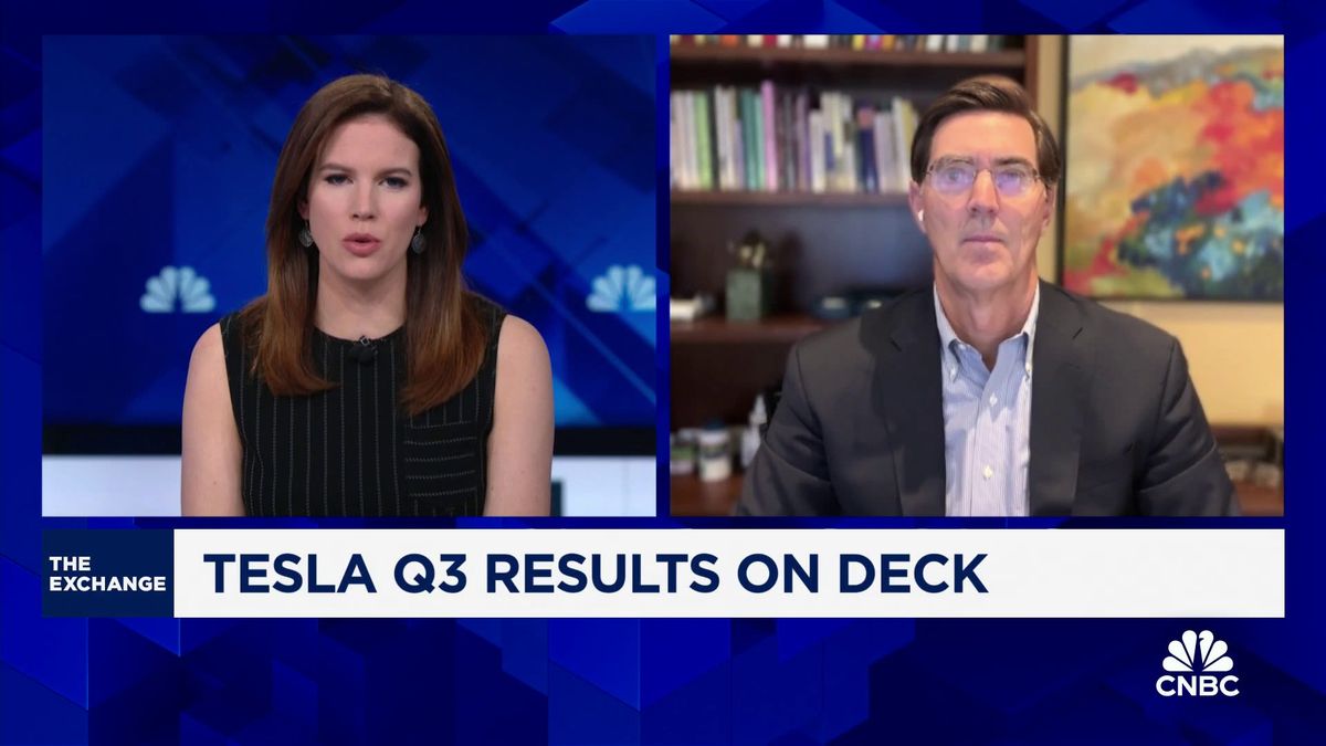 Tesla shares jump on profit beat, Musk's prediction of at least 20% 'vehicle growth' next year 2 Tesla margins expected to be slightly down, says Bernstein's Toni Sacconaghi