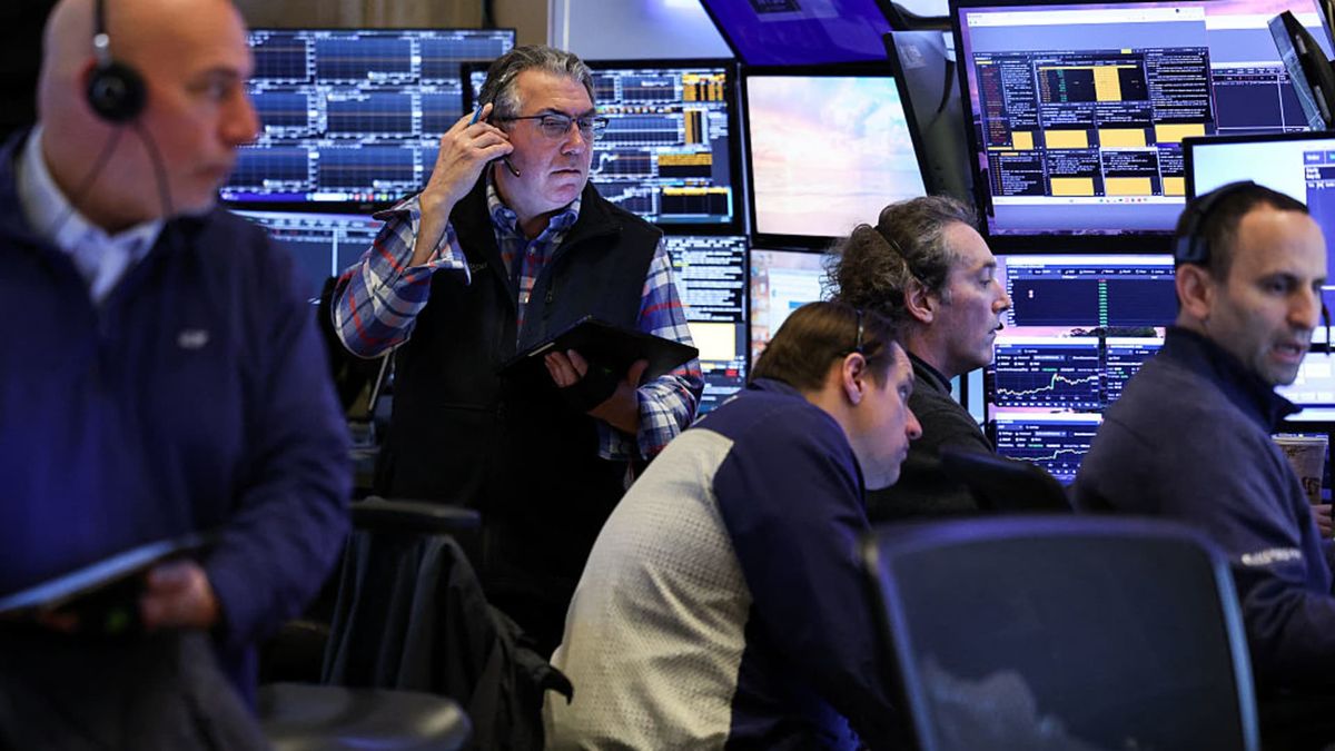 This fund is designed to help investors withstand wild market swings This fund is designed to help investors withstand wild market swings