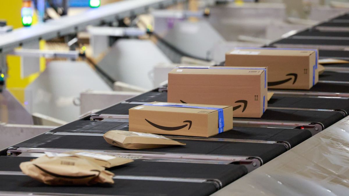 Amazon, Etsy, other e-commerce stocks pop after Supreme Court rules against Trump’s tariffs