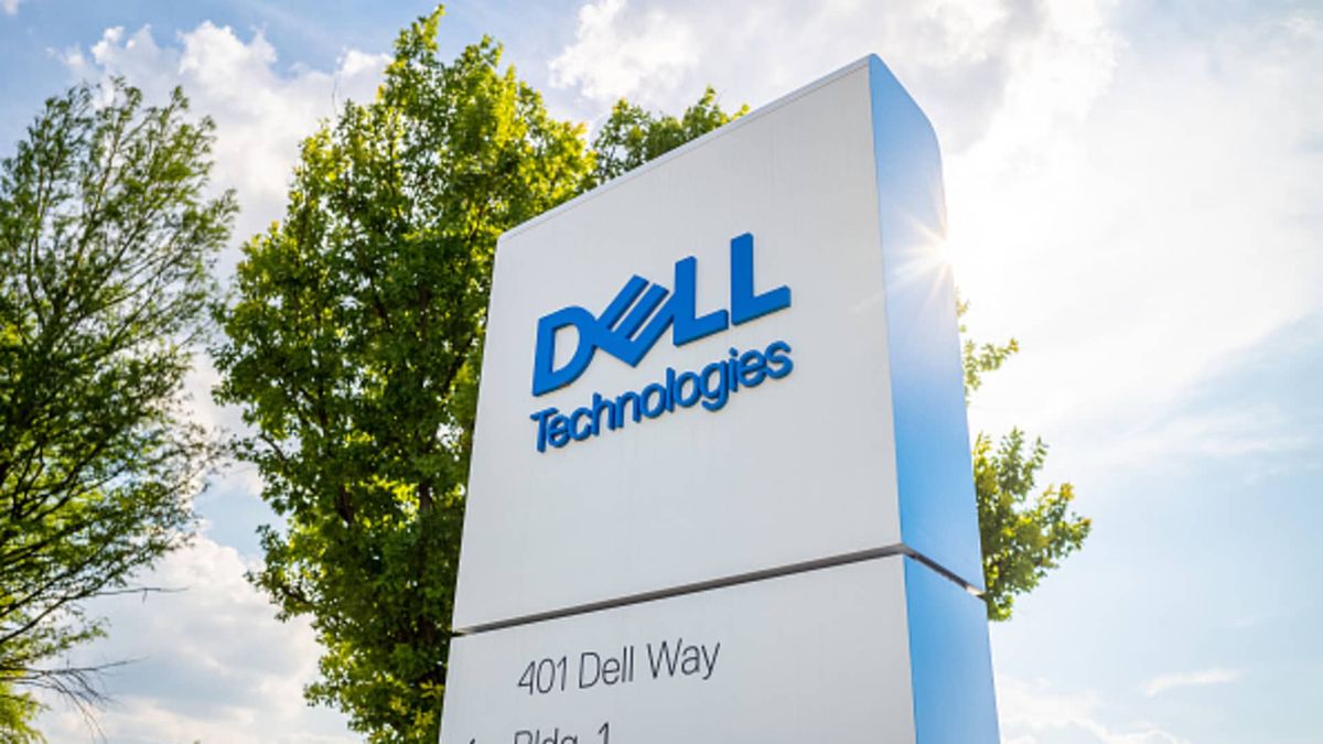 Dell shares fall on soft third-quarter earnings outlook Dell shares fall on soft third-quarter earnings outlook