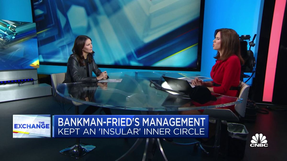 House Financial Services Chair Waters doesn't plan to subpoena Sam Bankman-Fried to testify at hearing on FTX collapse 1 FTX fallout continues — SBF's management style and missed Taylor Swift deal under scrutiny