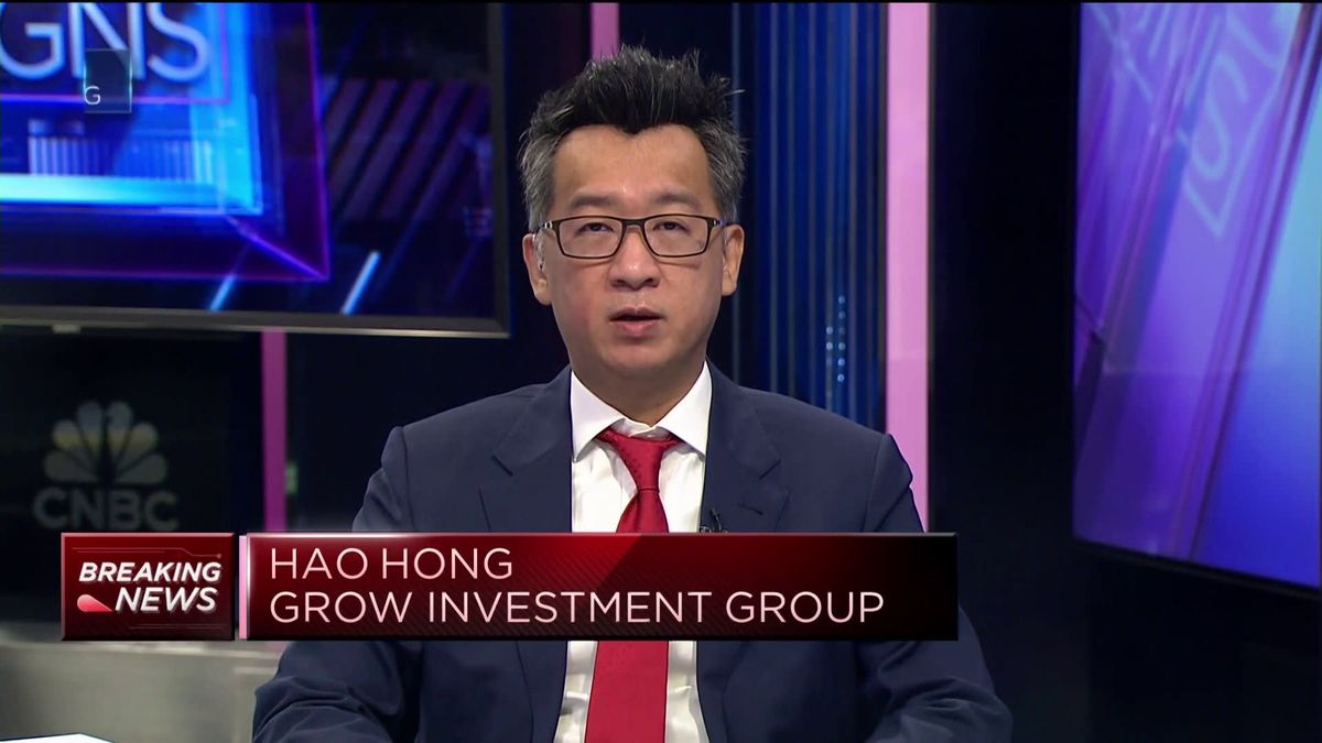 China needs a 'sizable cut' to rates in order to revive domestic consumer confidence: Economist