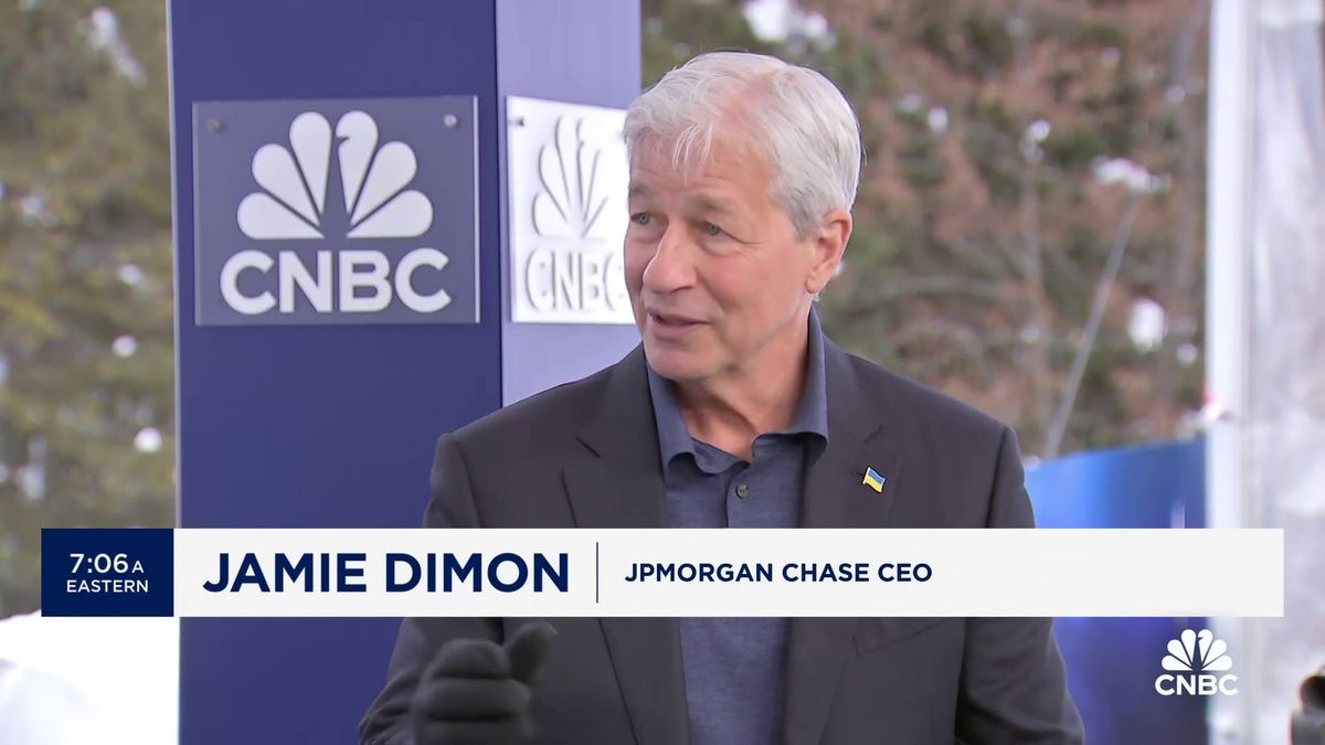 Jamie Dimon praises Trump, warns MAGA criticism could hurt Biden 1 Watch CNBC's full interview with JPMorgan Chase CEO Jamie Dimon