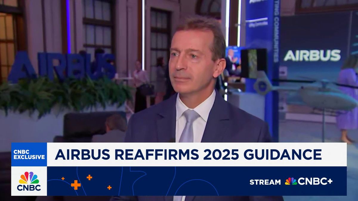 Airbus CEO reaffirms delivery guidance for 2025 1 Airbus CEO: We're on track to deliver target of 820 aircrafts this year