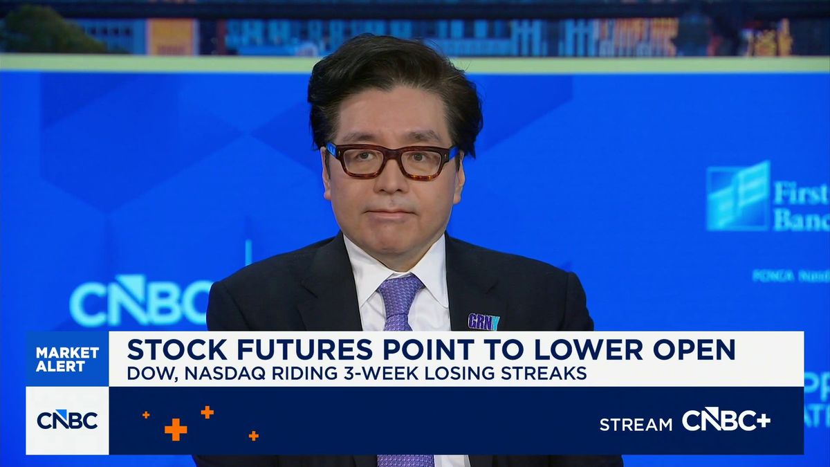 Bitcoin is coming off a brutal week. Here's what's happening 1 All the pieces are in place for crypto to be bottoming right now, says Fundstrat's Tom Lee