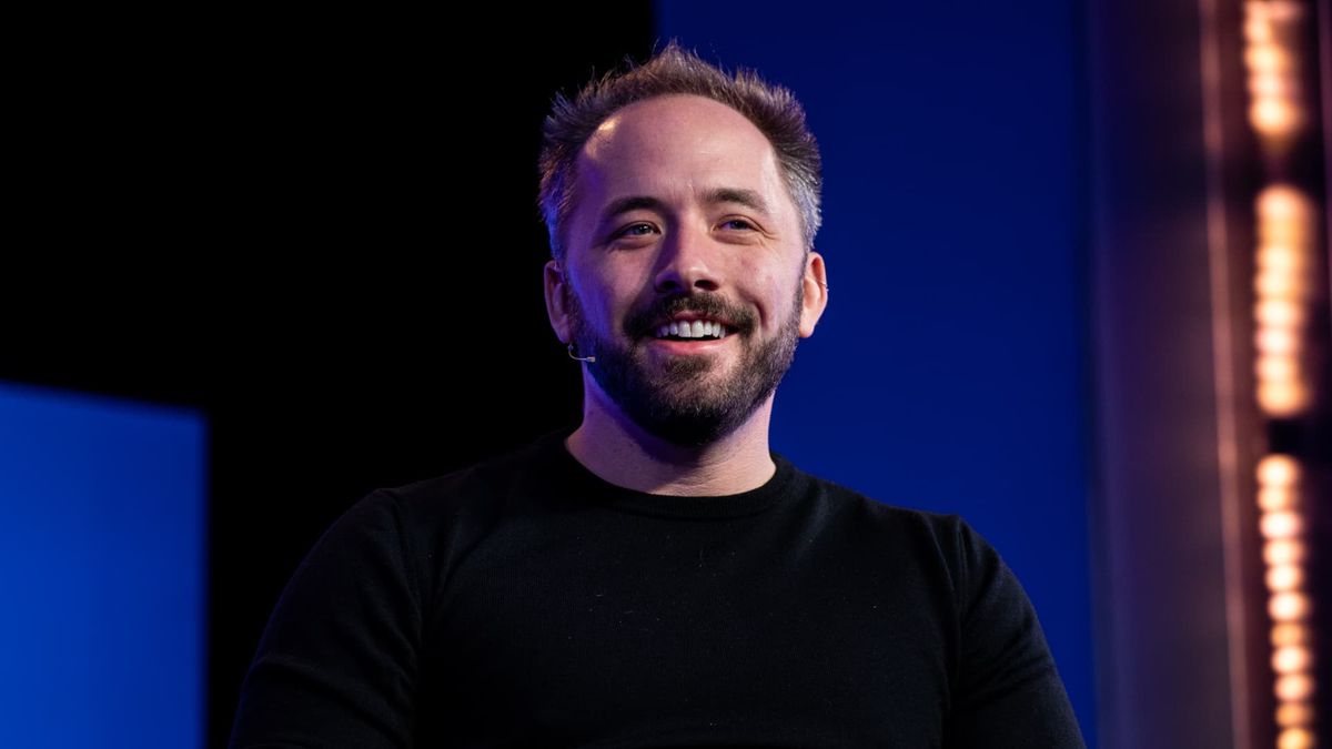 Dropbox CEO Drew Houston to step down after 19 years at helm of cloud storage pioneer