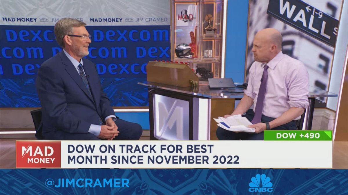 Dexcom shares plummet almost 40% after company misses on revenue, lowers guidance 1 Dexcom CEO Kevin Sayer goes one-on-one with Jim Cramer