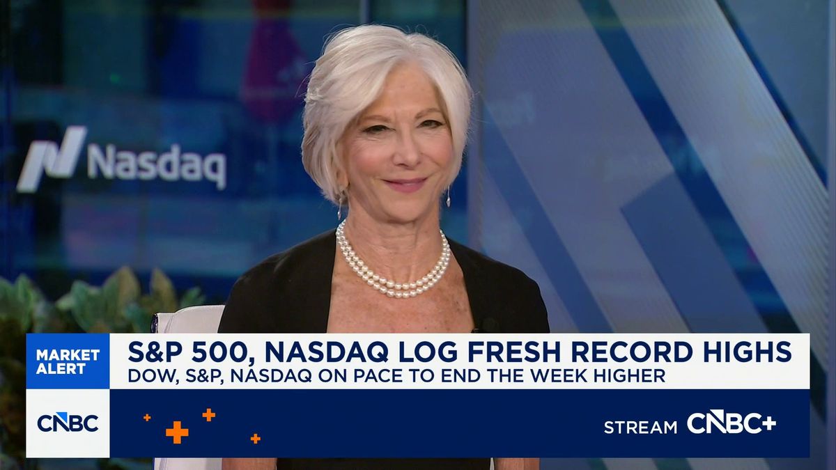 AMD, Oracle, Microsoft and the IGV lead a monster week for tech stocks 3 Big tech stocks are leading markets again after being oversold, says Karen Firestone
