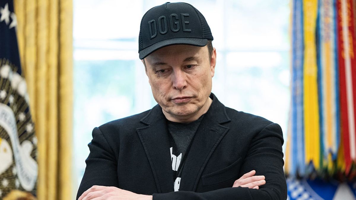 Tesla shares drop 6% in premarket trading after auto sales plunge again Tesla shares drop 6% in premarket trading after auto sales plunge again