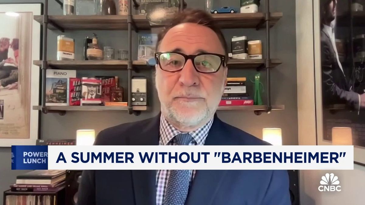 'Inside Out 2' arrives in theaters and could hit a 100-day run. Here's why that's increasingly rare 1 Comscore's Paul Dergarabedian breaks down his summer box office forecasts