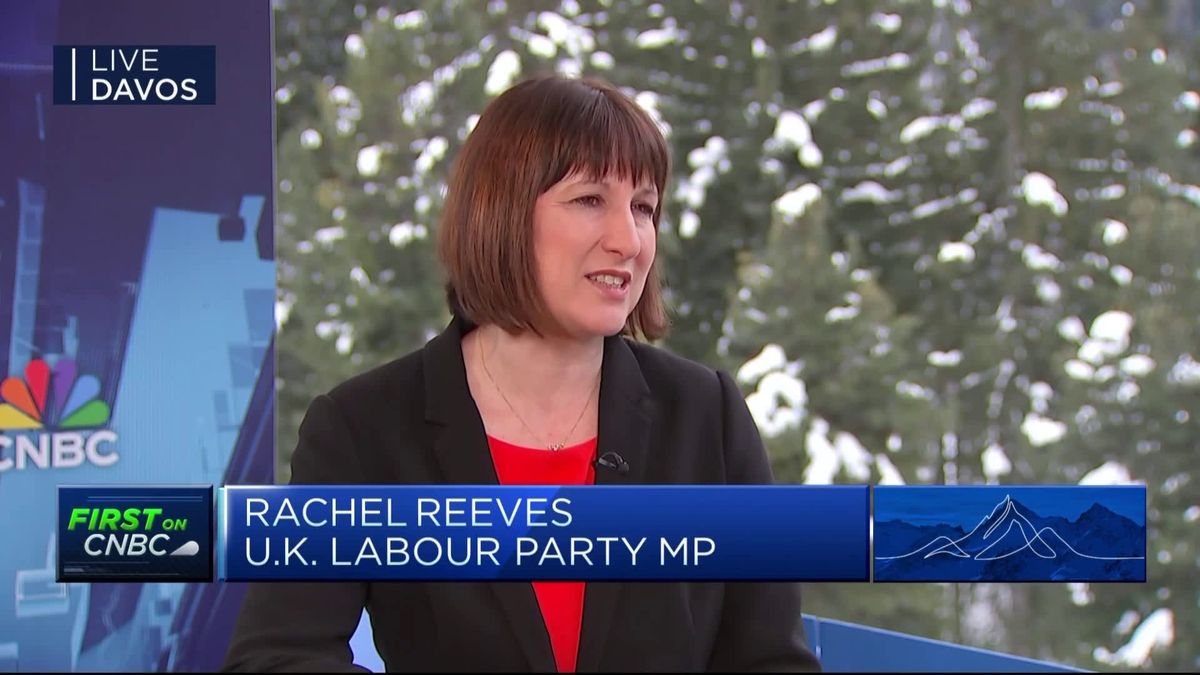 Barclays CEO says difference in Labour and Conservative economic policy is 'fairly minimal' 2 UK Labour party vows to focus on growth, not taxes in Davos pitch to investors