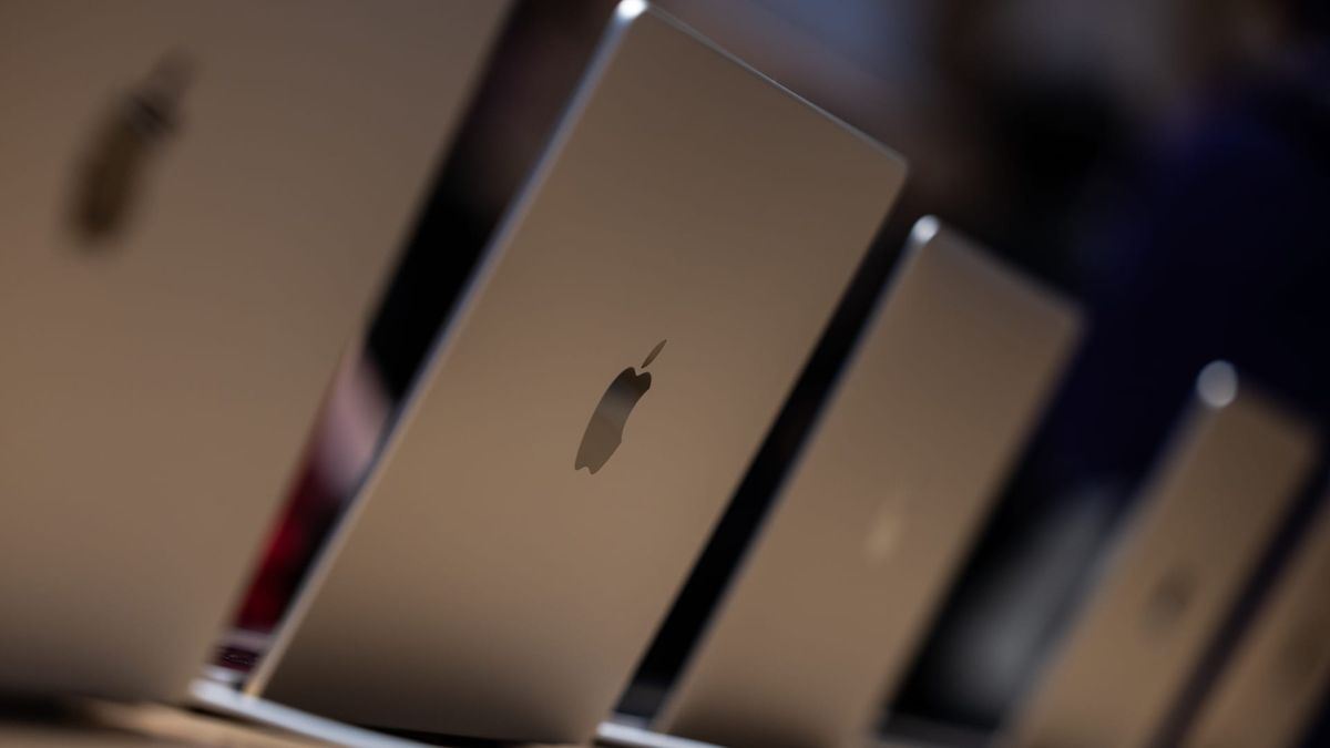 AI integration, device upgrades to drive a rebound in PC sales in 2024 AI integration, device upgrades to drive a rebound in PC sales in 2024