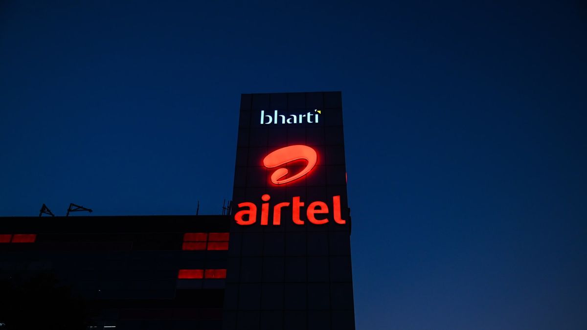 Indian mobile giant Airtel raises billion for data centers from Carlyle, other PE firms Indian mobile giant Airtel raises billion for data centers from Carlyle, other PE firms