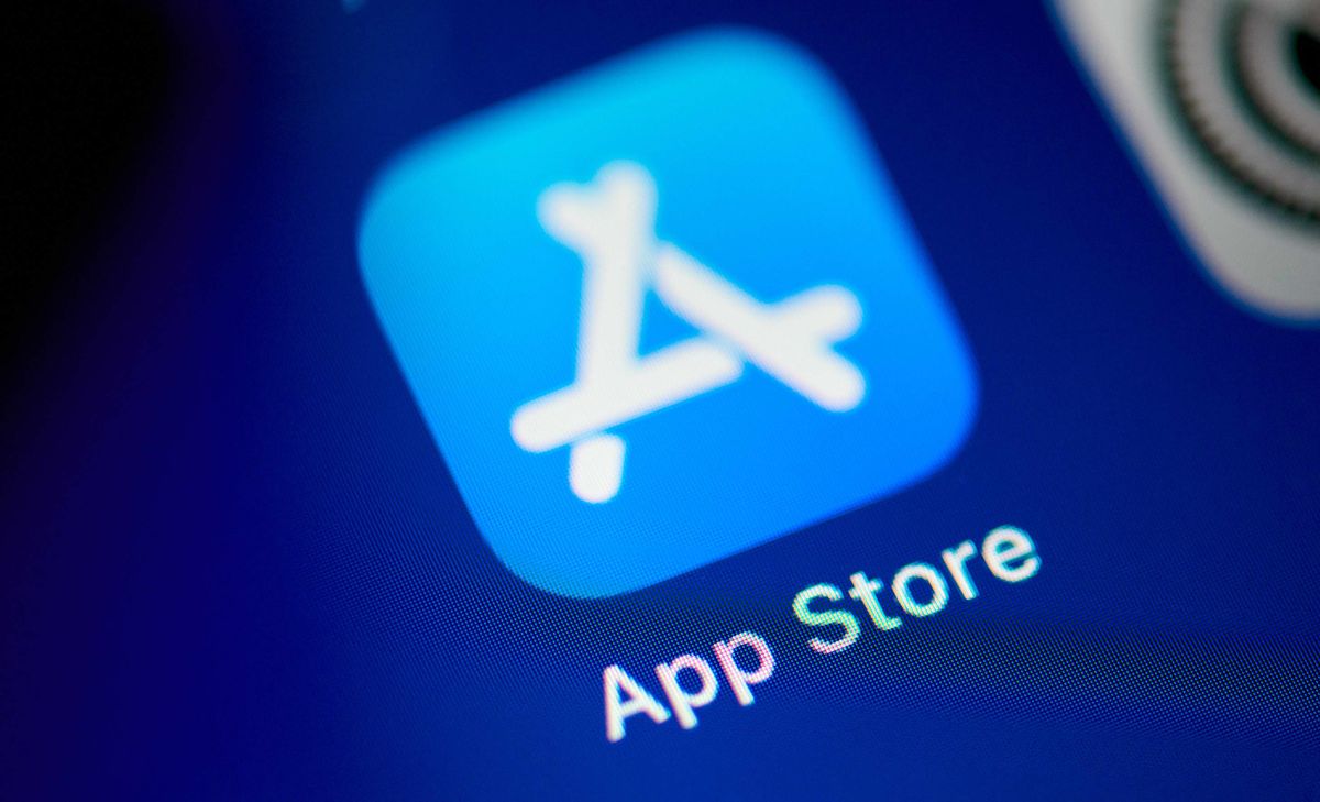 Column: Apple's crackdown on AI apps puts it on the wrong side of history 1 Apple's crackdown on vibe coding apps