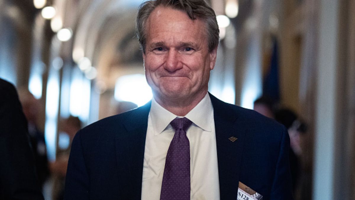 Bank of America tops estimates on 43% surge in investment banking revenue Bank of America tops estimates on 43% surge in investment banking revenue